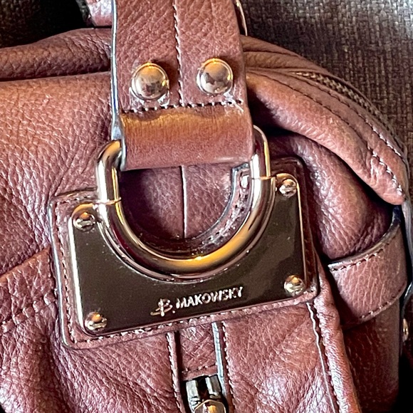 B Makowsky Pebbled Brown Leather Handbag Double Strap Bronze Hardware EUC - Picture 2 of 10